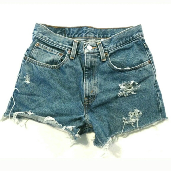 Levi's Pants - Levi's 550 cut off High rise Zipper Distressed